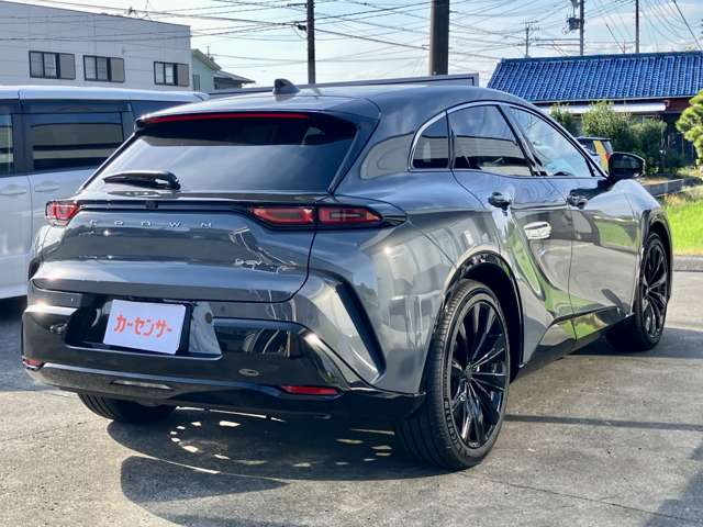 Toyota Crown Sport 4