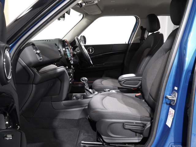 MINI Crossover 12