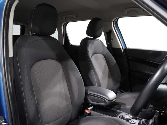 MINI Crossover 5