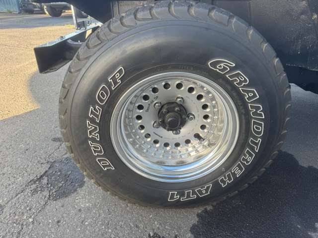 Mitsubishi Jeep 6