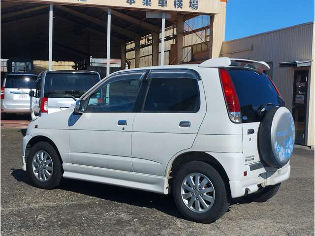 Daihatsu Terios Kid 6