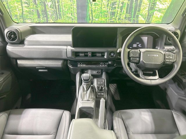 Toyota Land Cruiser FJ 2