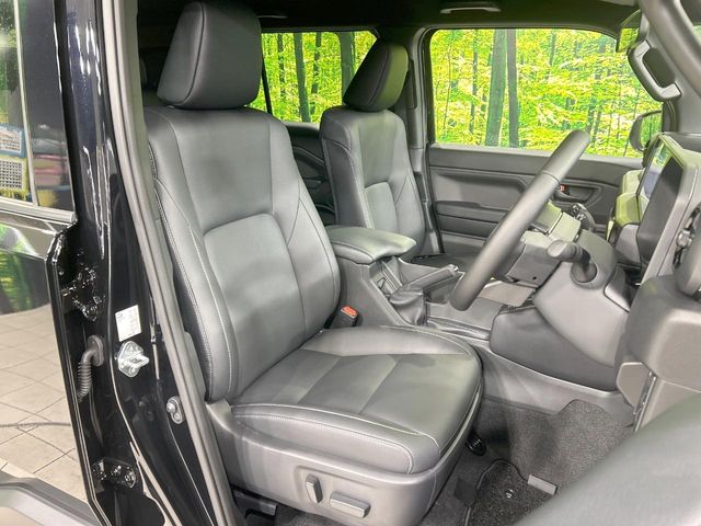 Toyota Land Cruiser FJ 8