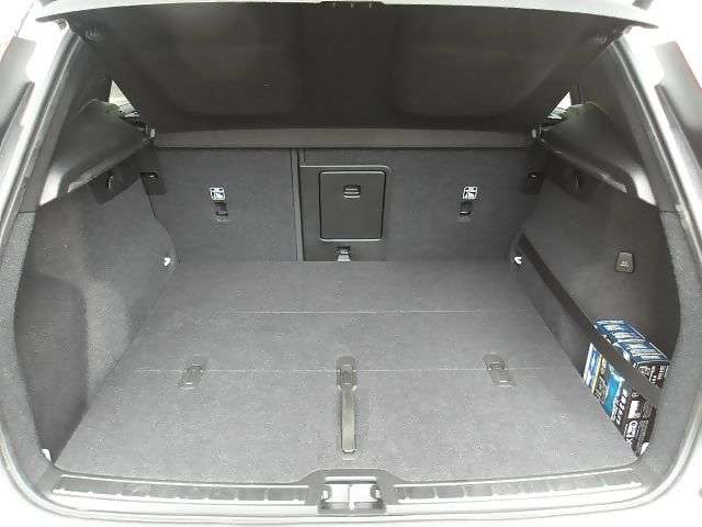 Volvo XC40 11