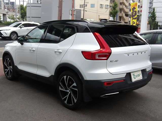 Volvo XC40 6