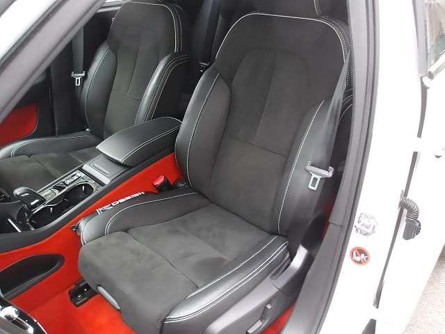 Volvo XC40 9