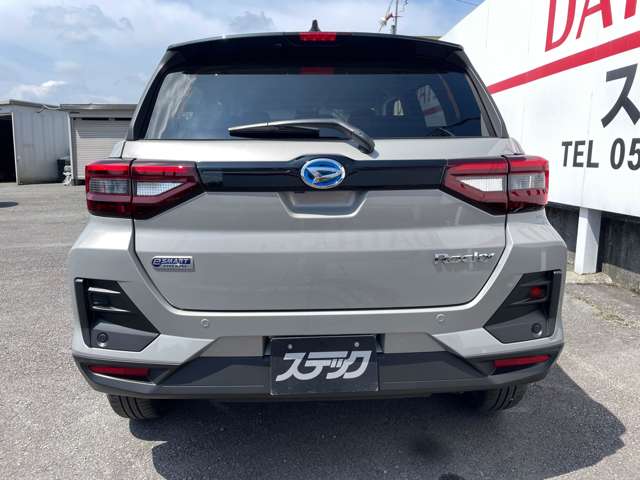 Daihatsu Rocky 11