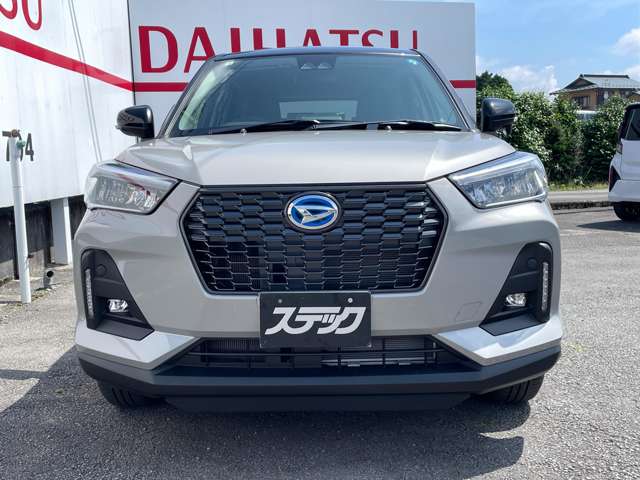 Daihatsu Rocky 6