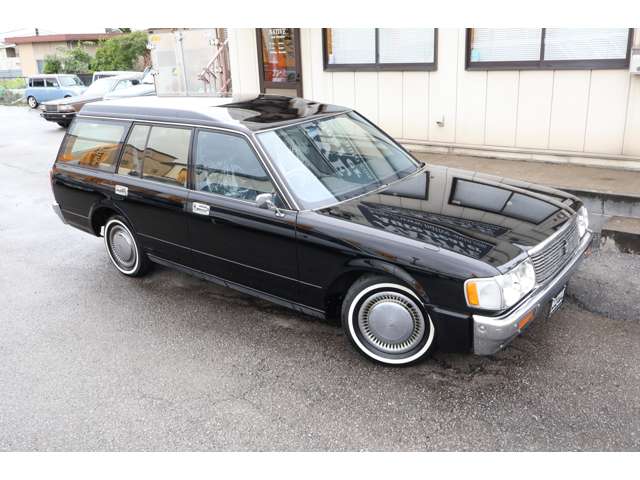 Toyota Crown Van 11