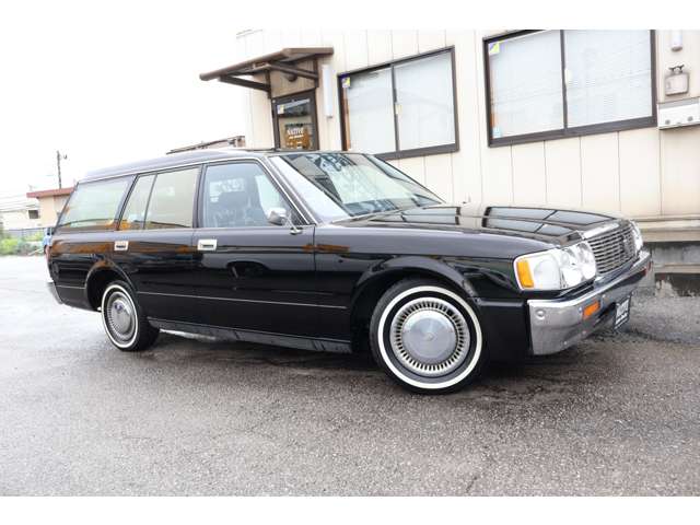 Toyota Crown Van 10