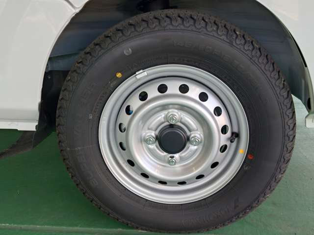 Nissan Clipper Truck 8
