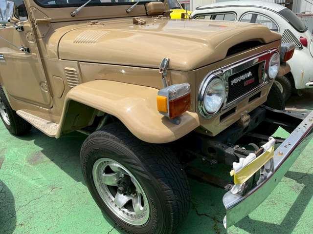 Toyota Land Cruiser 40 2