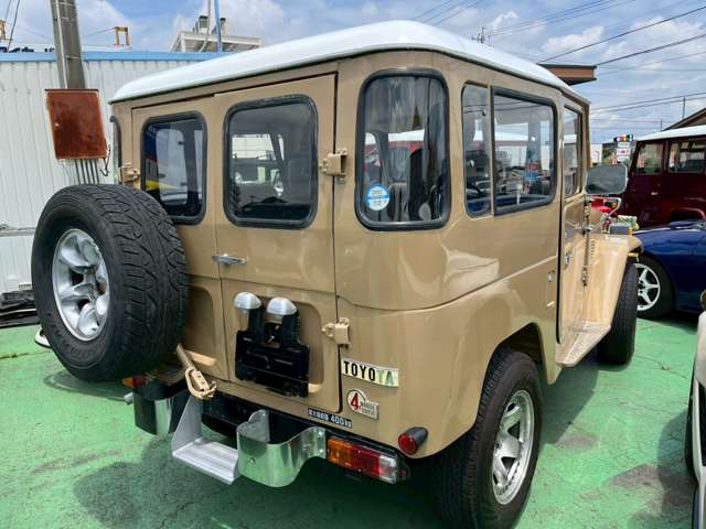 Toyota Land Cruiser 40 4