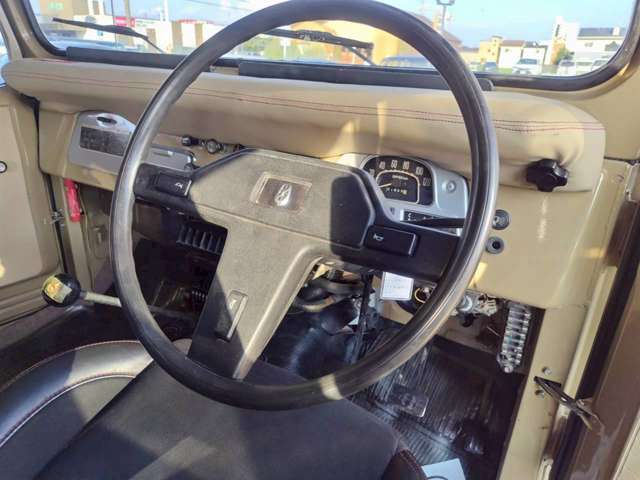 Toyota Land Cruiser 40 8