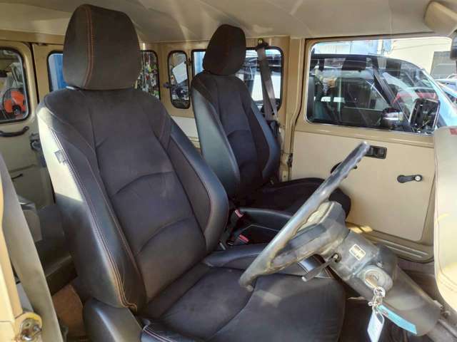 Toyota Land Cruiser 40 9