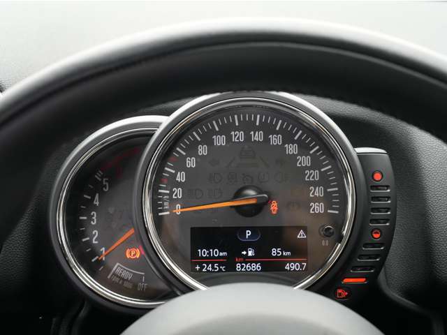 MINI Crossover 5