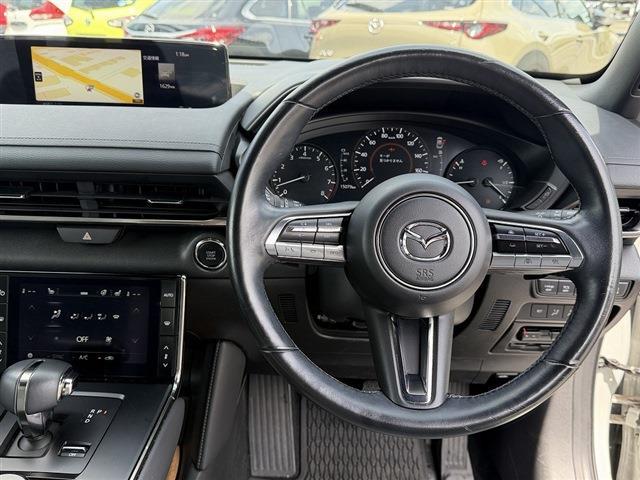 Mazda MX-30 6