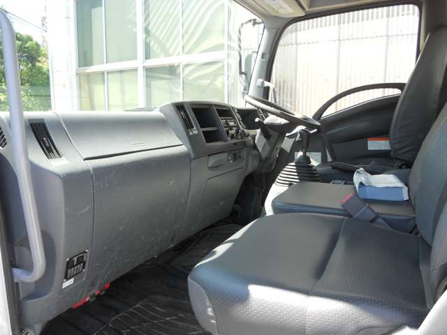 Isuzu Forward 11