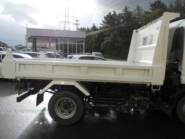 Isuzu Forward 4
