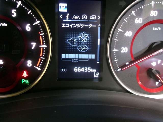 Toyota Vellfire 4