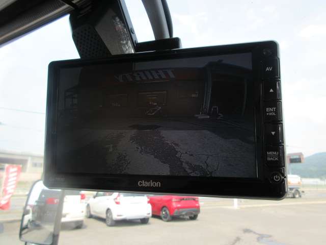 Isuzu Elf 4