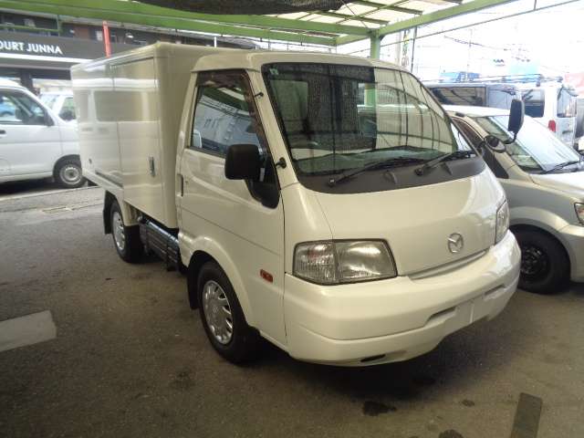 Mazda Bongo Truck 2