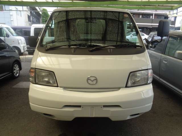 Mazda Bongo Truck 4
