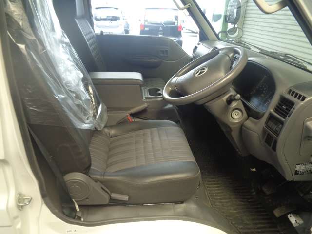 Mazda Bongo Truck 8