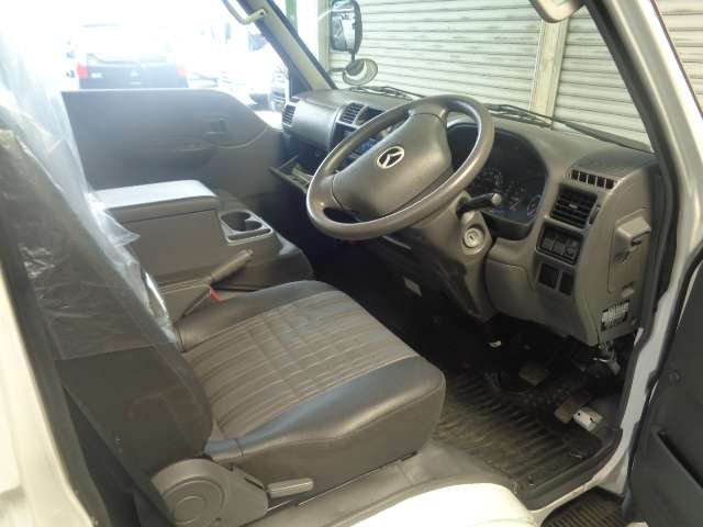 Mazda Bongo Truck 9