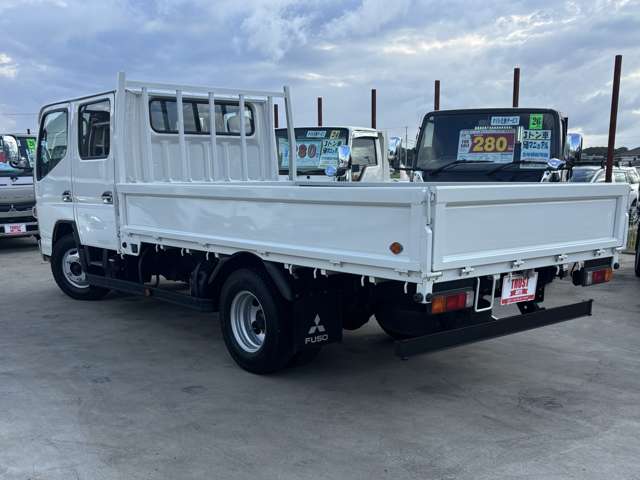 Mitsubishi Fuso Canter 10