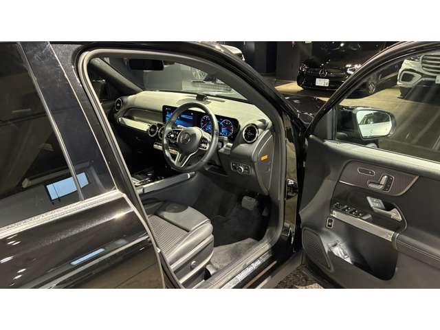 Mercedes-Benz GLB 10