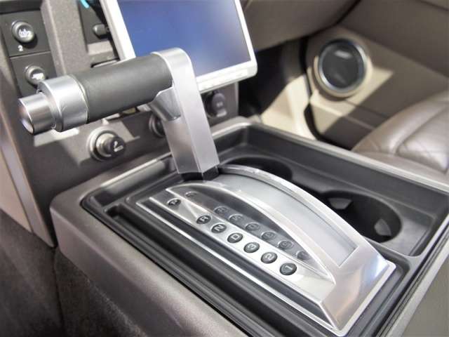 Hummer H2 11