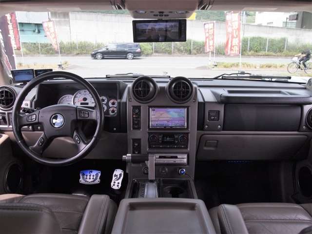 Hummer H2 12