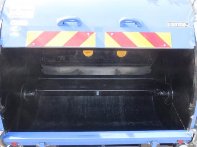 Isuzu Elf 11
