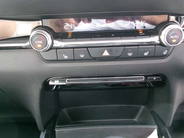 Mazda CX-30 11