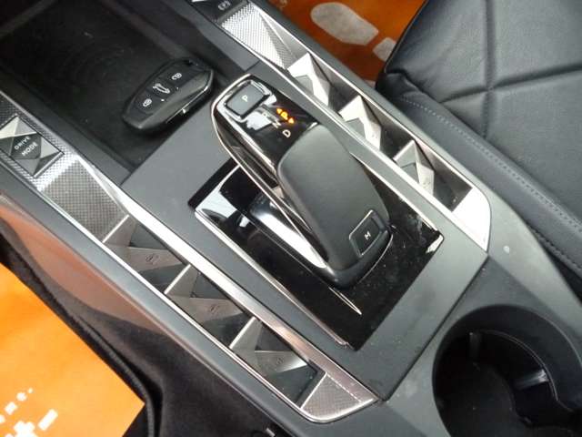 DS Automobiles DS 3 Crossback 9