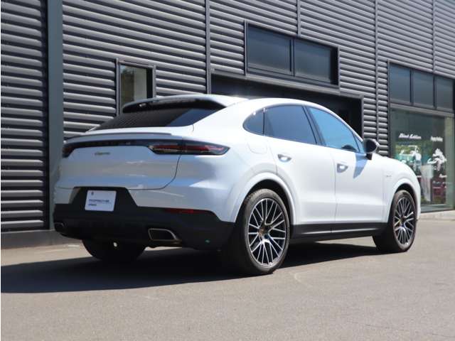 Porsche Cayenne Coupe 6