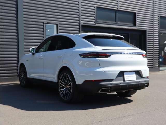 Porsche Cayenne Coupe 8