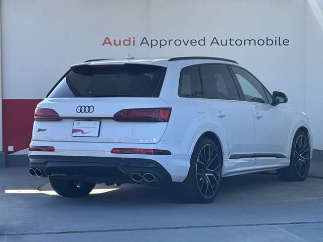 Audi SQ7 8