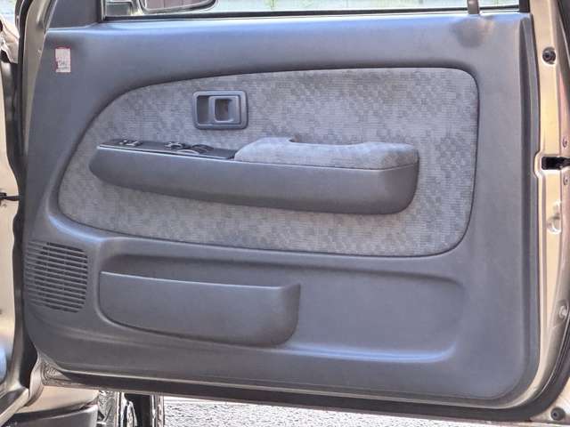 Toyota Hilux 12