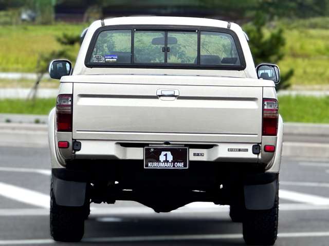 Toyota Hilux 6