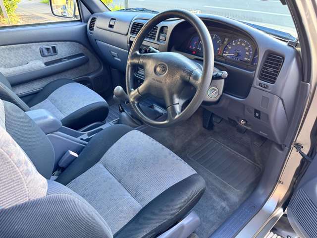 Toyota Hilux 10
