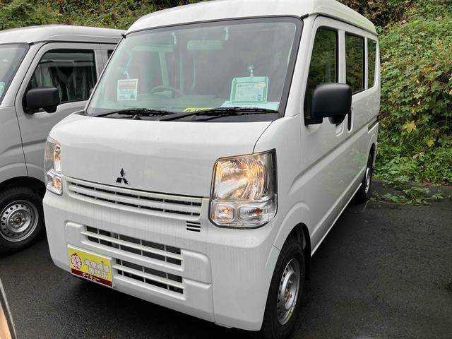 Mitsubishi Minicab Van 11