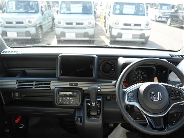 Honda N-VAN 11