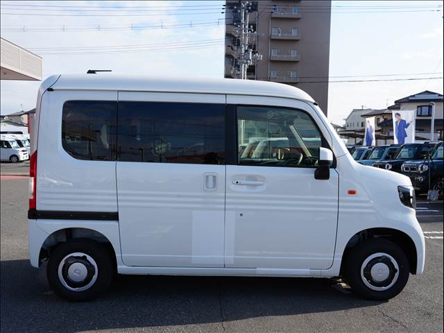 Honda N-VAN 10