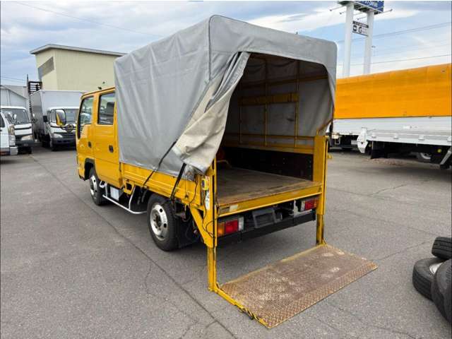 Isuzu Elf 11