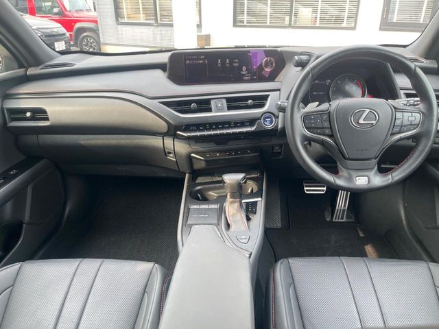 Lexus UX 2