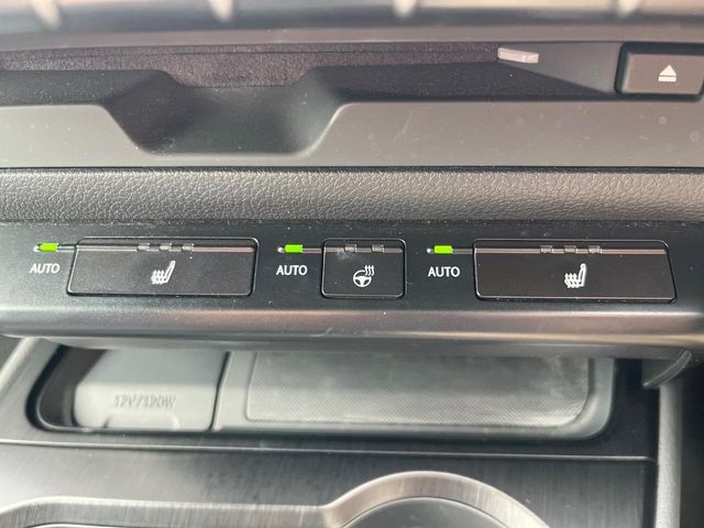 Lexus UX 5
