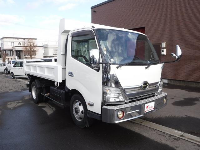 Hino Dutro 4