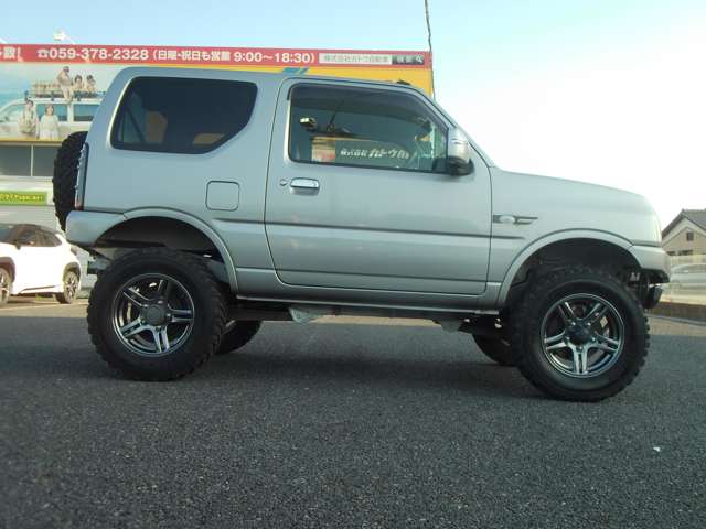 Suzuki Jimny 4